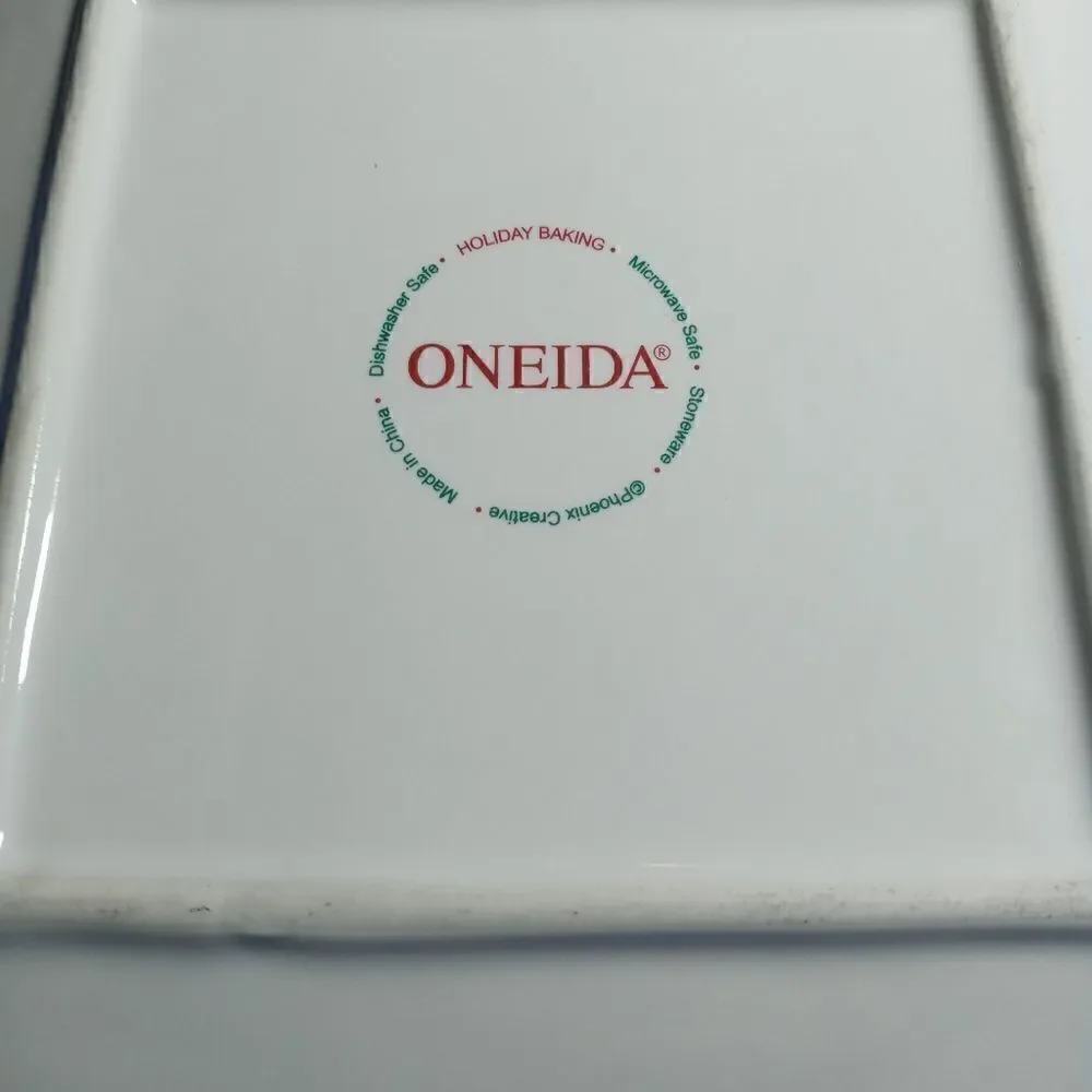Oneida Holiday  Stoneware Christmas Rustic Dessert Plates-*SET OF 3*  Read